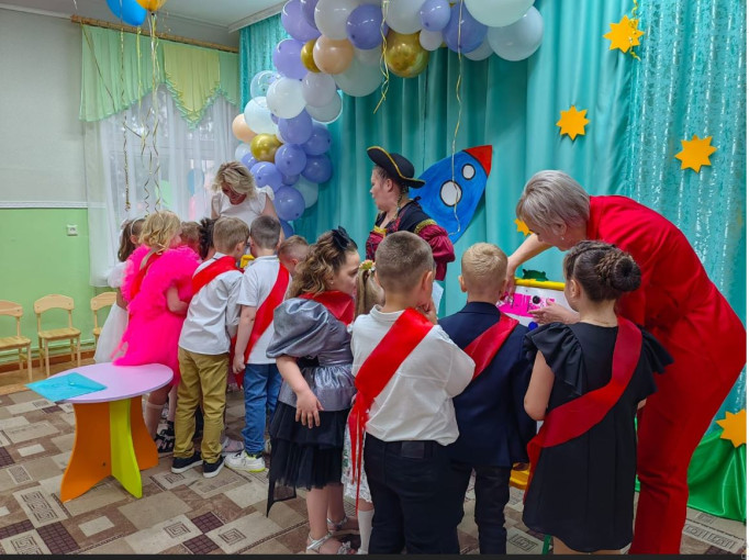 Выпускной Выпускной.